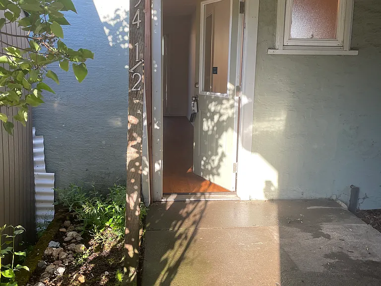 354.5 Greenwood St — Photo 18
