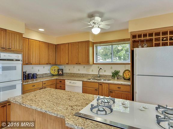 5th image of 2301 McAuliffe Dr