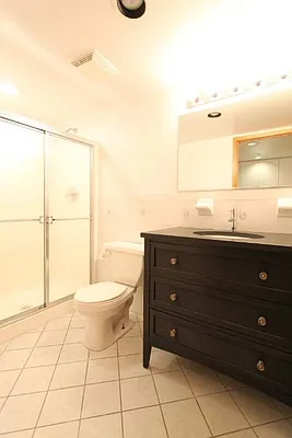 Rented by Level Group | media 13