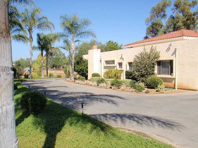 2nd image of 14565 Oak Meadow Rd