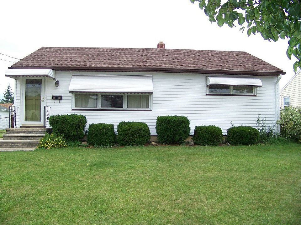 1st image of 6106 Mercer Dr