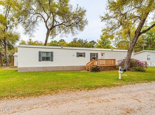 3 Shamrock Rd, Saint Helena Island, SC 29920