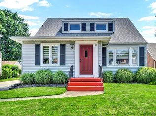 10 Sherwin Dr, Tonawanda, NY 14150