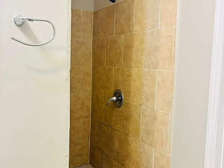 102 Plum Tree Ln — Photo 22