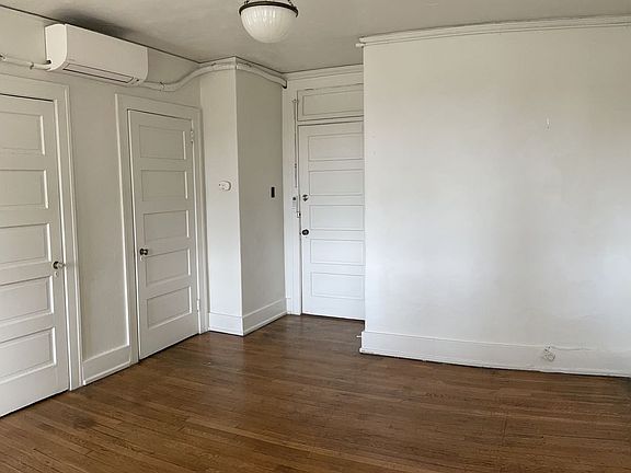 3rd image of 491 Kimberly Ave #309