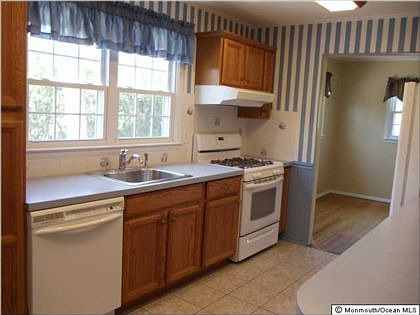 2nd image of 36 Newman Dr
