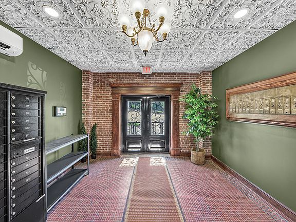 2nd image of 208 Marshall St #17