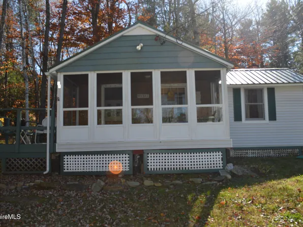 27 Western Ave, Becket, MA 01223