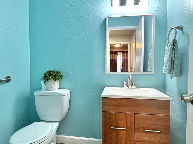 1601 London Cir — Photo 7