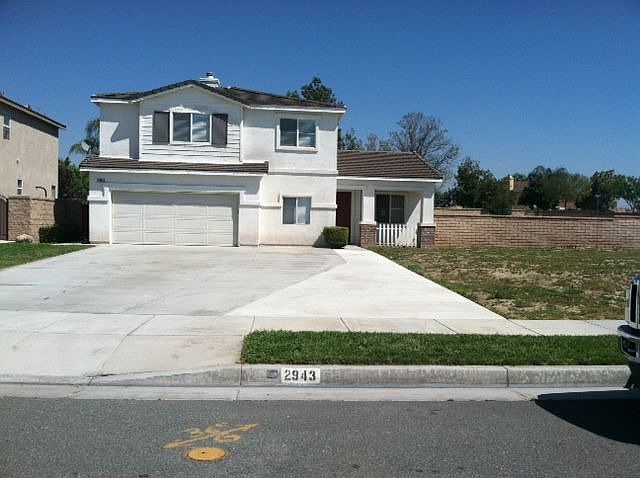 1st image of 2943 E Thoroughbred St