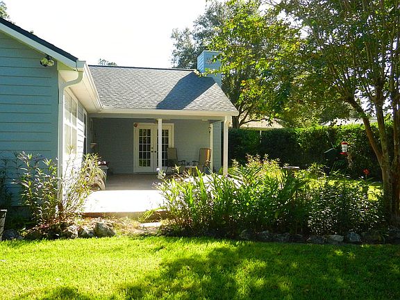 Backyard w/Patio