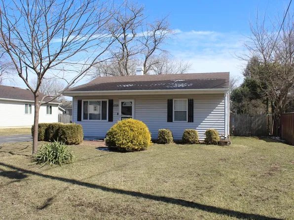 11325 10th AVENUE, Pleasant Prairie, WI 53158