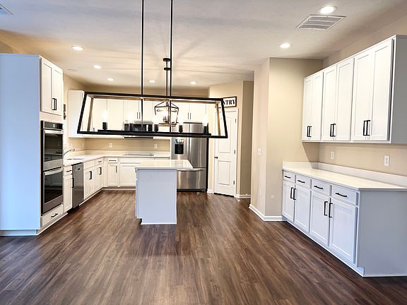 5th image of 1581 Wedgewood Pl