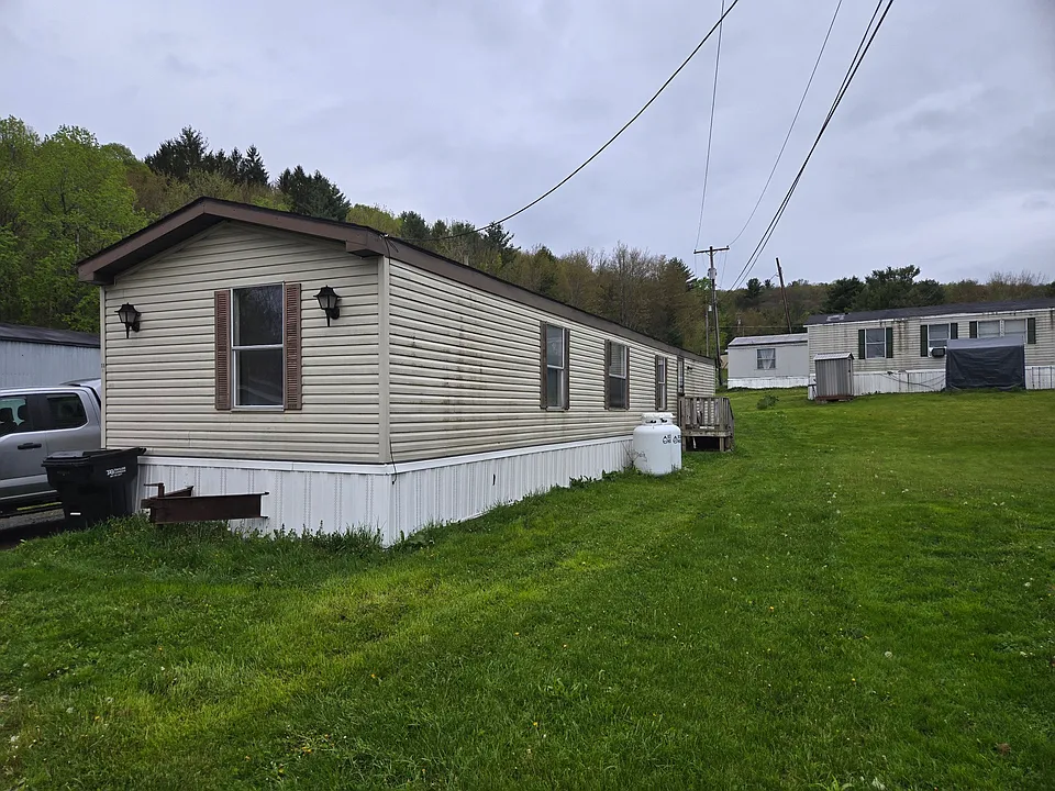 940 Nowlan Rd #11