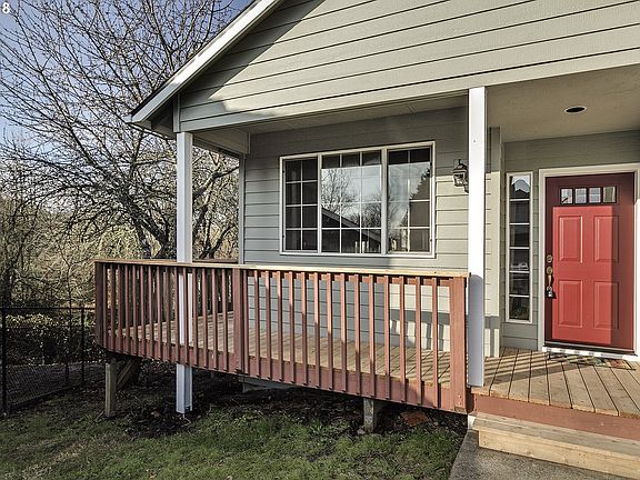 2nd image of 6771 SE Patricia Ln