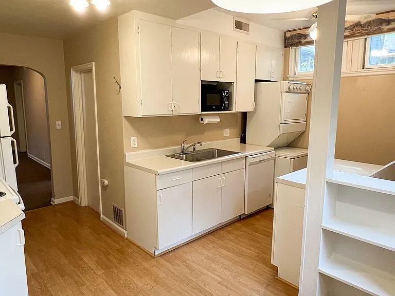 515 W Harrison Street — Photo 9