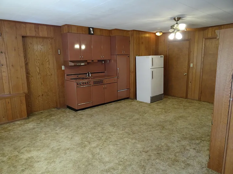 276 Center St #5 — Photo 13