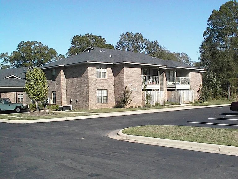 2404 W C St #D — Photo 1