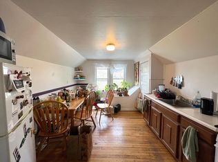 11 Burnham St #3B, Somerville, MA 02144