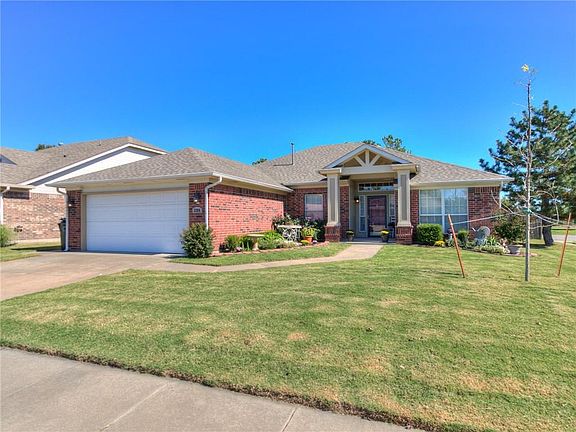 2nd image of 3200 Bishop Rock Pl