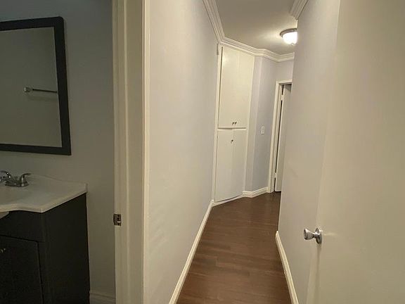 4th image of 1030 N Orange Grove Ave #103