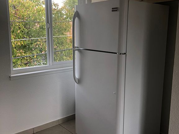5th image of 3228 Fairview Ct APT 8