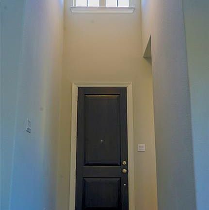 3rd image of 1058 E Margo Dr