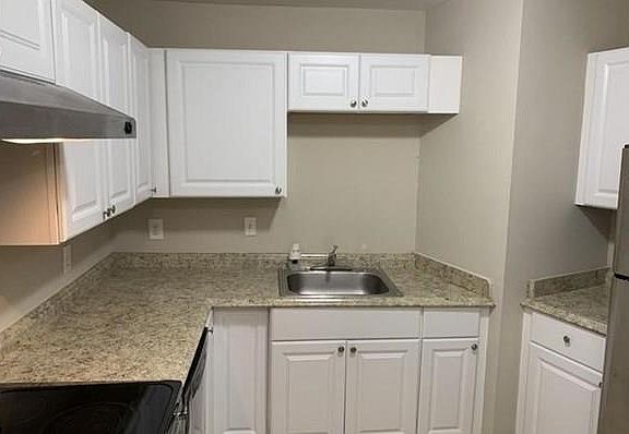 5th image of 90 Quincy Shore Dr APT 710