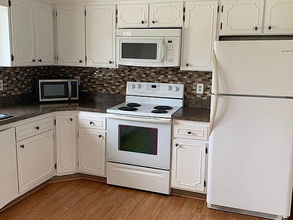 2nd image of 8 James Dr #1