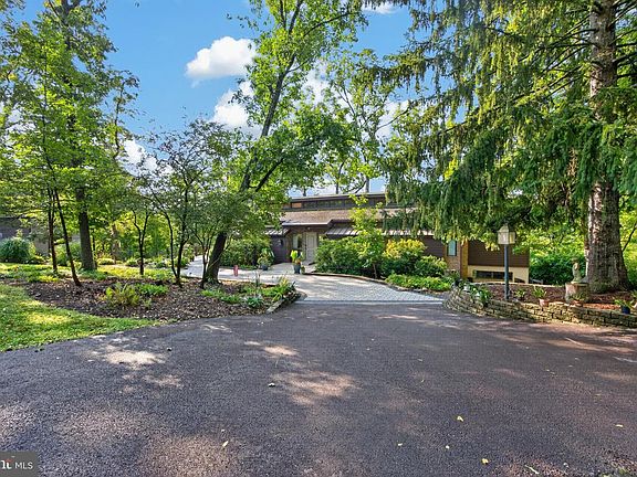 5th image of 268 Steinmetz Rd