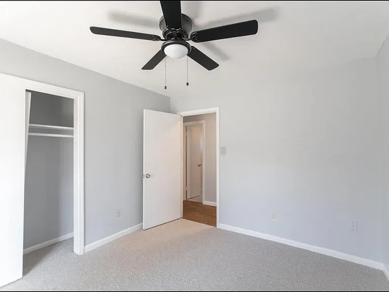 8503 Braes River Dr — Photo 24