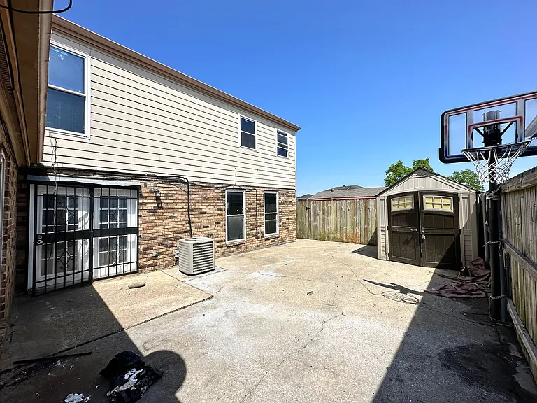 2757 Edna St — Photo 17