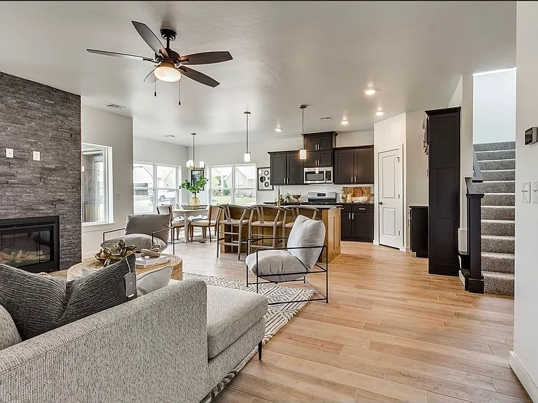 14500 Chambery Ct — Photo 6