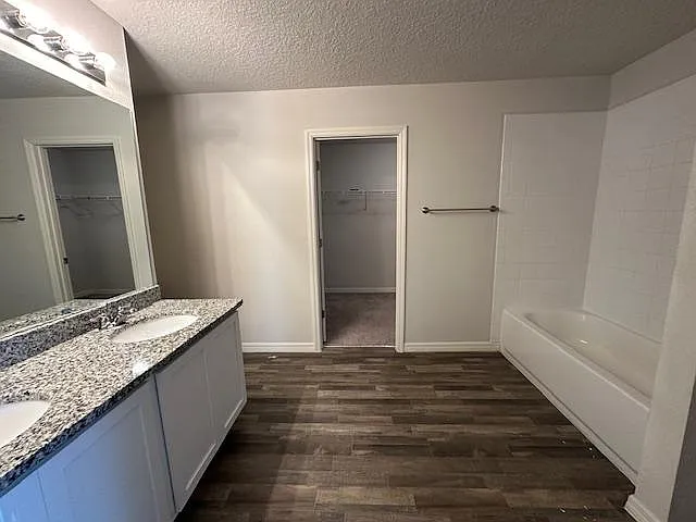3203 W Babcock Pl — Photo 6