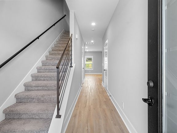 5th image of 608 Jonathan Wade Cir
