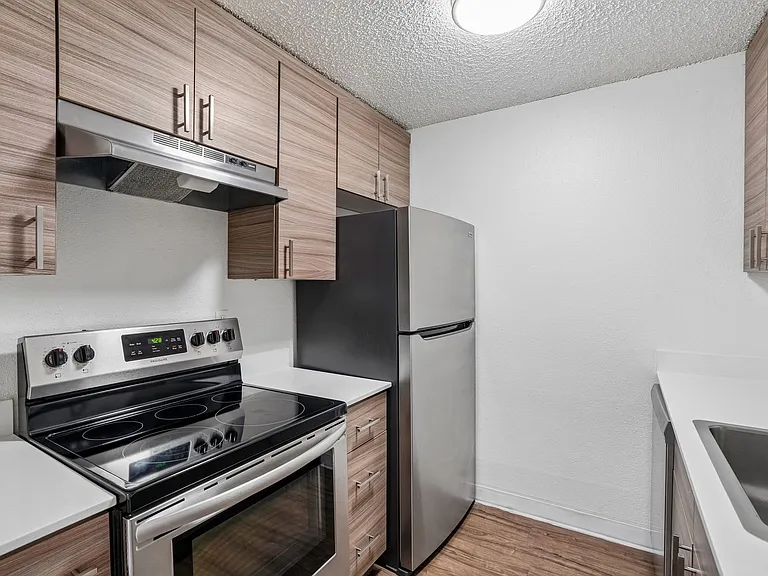 Canopy Apartments — Photo 45