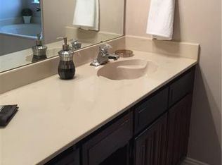 6401 Aires Dr, Arlington, TX 76001