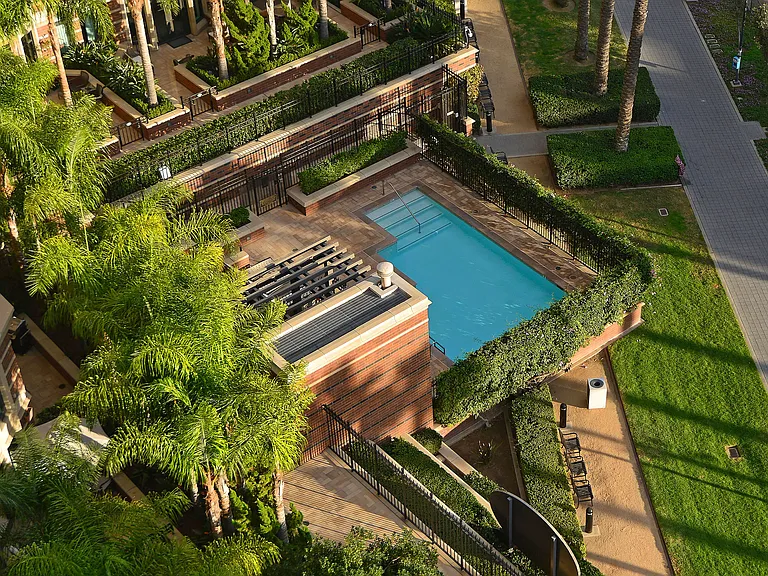 500 W Harbor Dr #1020 — Photo 33