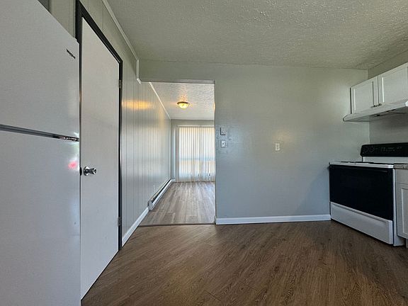 3rd image of 621 N Bryan Ave #20