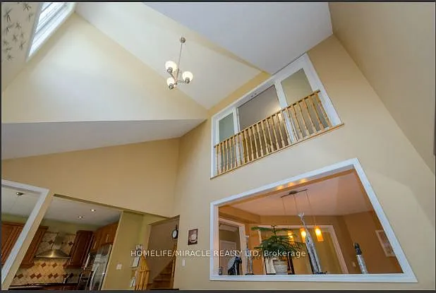 30 Masters Green Cres — Photo 12