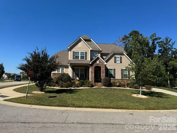 2001 Hampshire Ct, Indian Trail, NC 28079