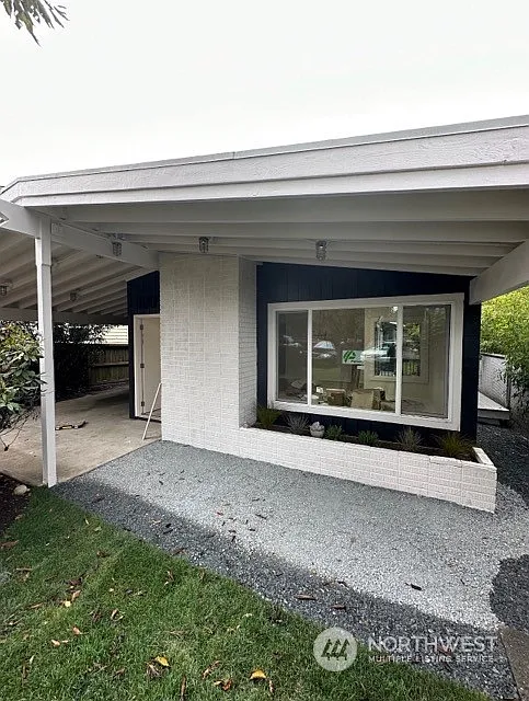 10017 42nd Avenue SW photo 1