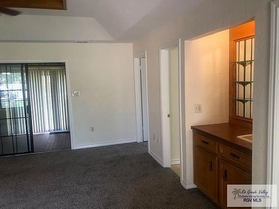 4th image of 5627 La Luna Cir