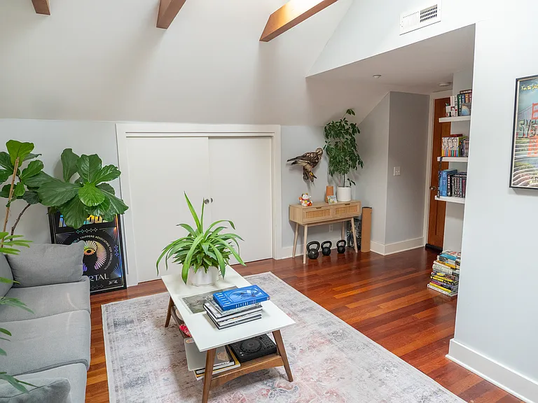 3037 Knox Ave S #301 — Photo 13