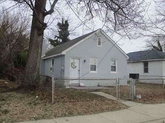 2nd image of 19 Willis St