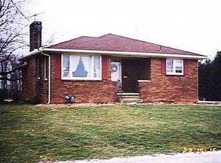404 Fairview Dr, Hanover, PA 17331