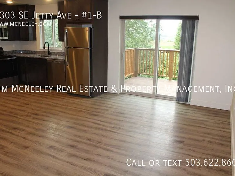 1303 SE Jetty Ave #1-B — Photo 16