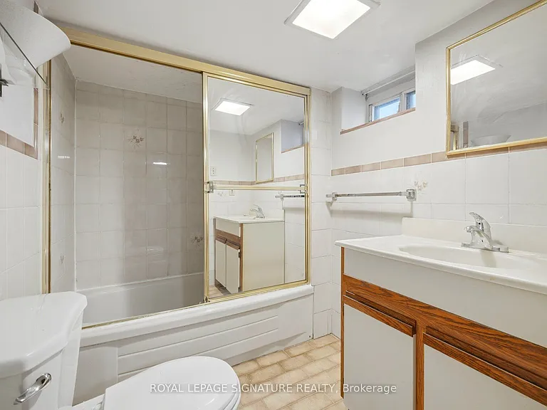 2000 Dufferin St #2 — Photo 26