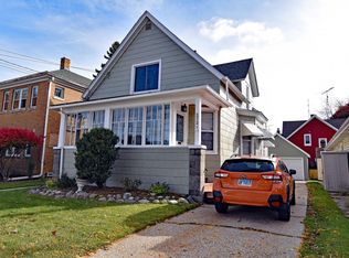 2721 73rd St, Kenosha, WI 53143