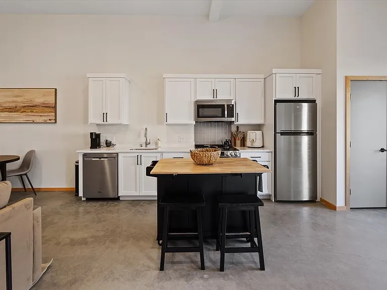 617 S Adams St #7 — Photo 6